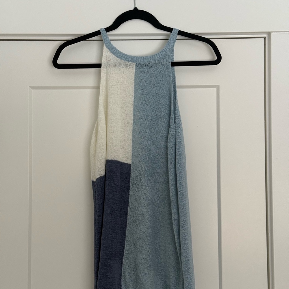 Colorblock Sleeveless Top - Blue and White